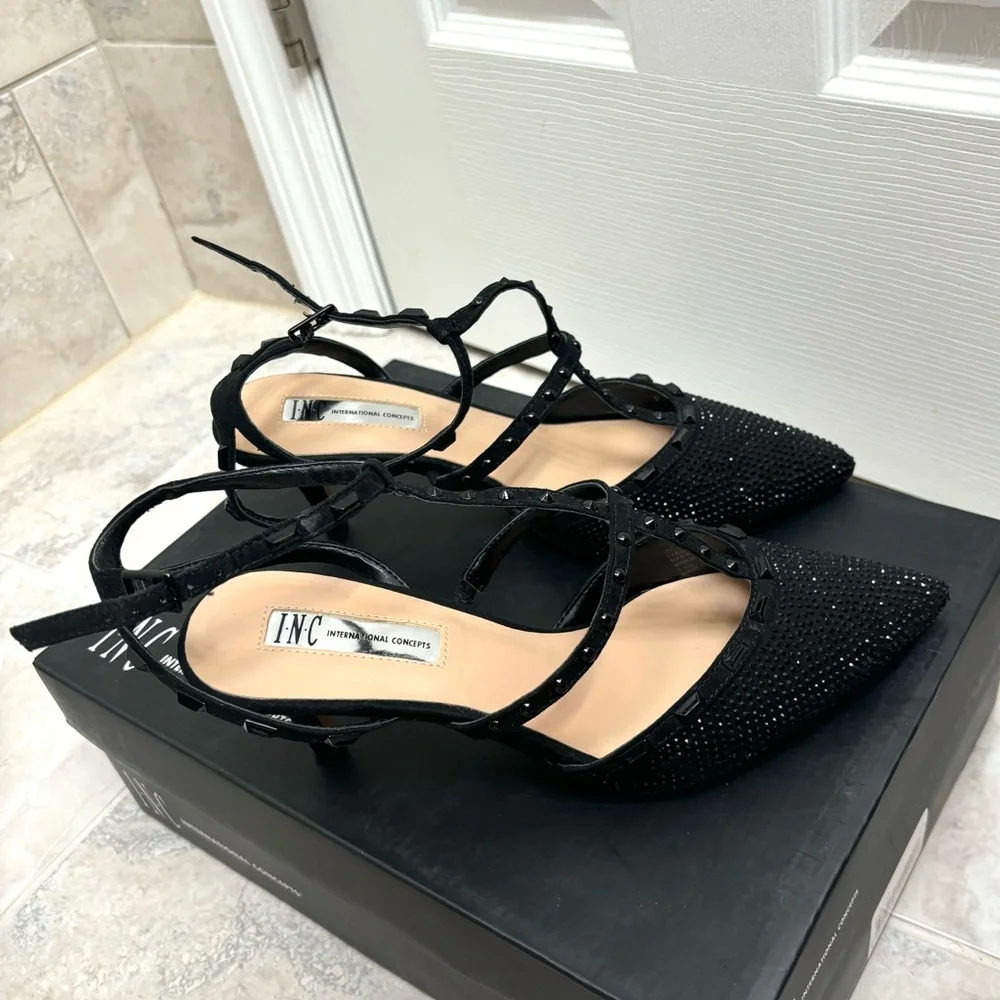INC pointed toe black studded kitten heel pumps with ankle straps - Picture 4 of 7